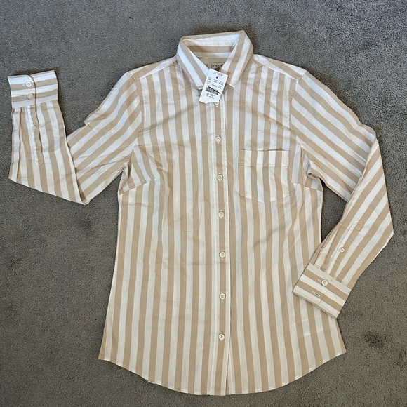 J.Crew Petite Lightweight Cotton-Blend Shirt in Signature Fit Size Petite XS Tan - Picture 3 of 7